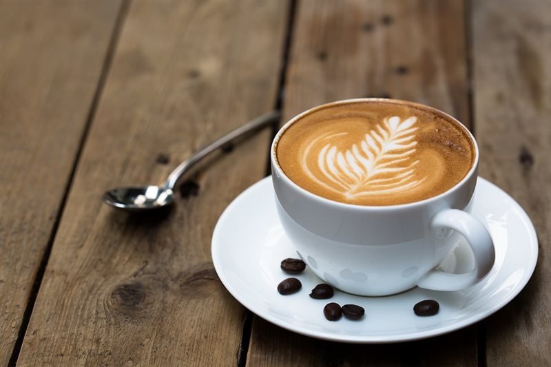 طرز تهیه کافه لاته بدون دستگاه + مواد لازم قهوه لته