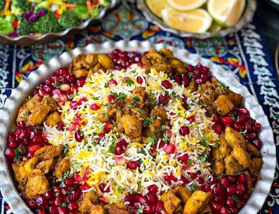 طرز تهیه انار پلو شیرازی با مرغ