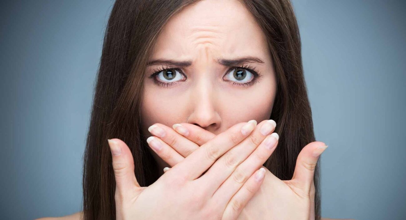 چگونه بوی بد دهان را از بین ببریم؟